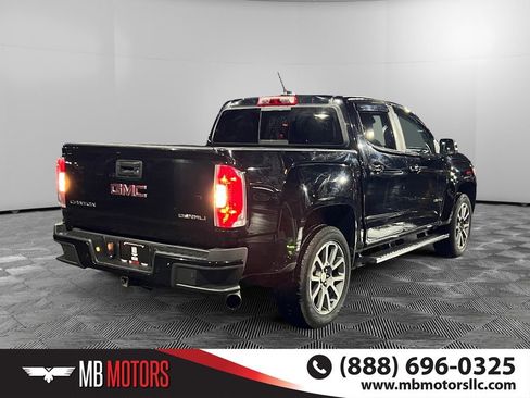 Used 2020 GMC Canyon Denali image 3
