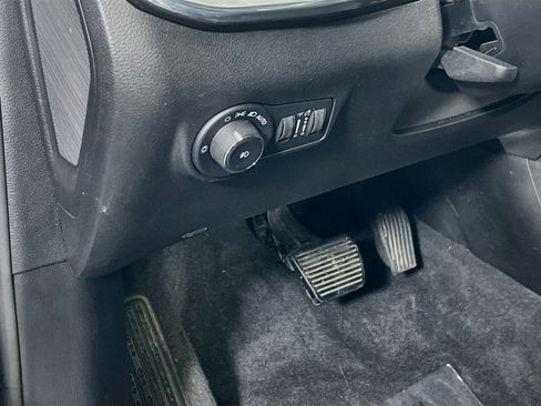 Used 2023 Jeep Compass Limited w/ Elite Group AWD/4WD image 10