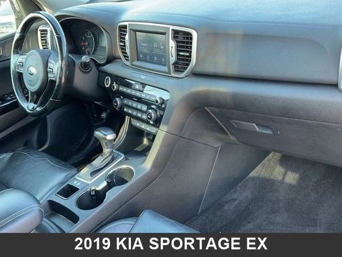 Used 2019 Kia Sportage EX w/ EX Premium Package image 17