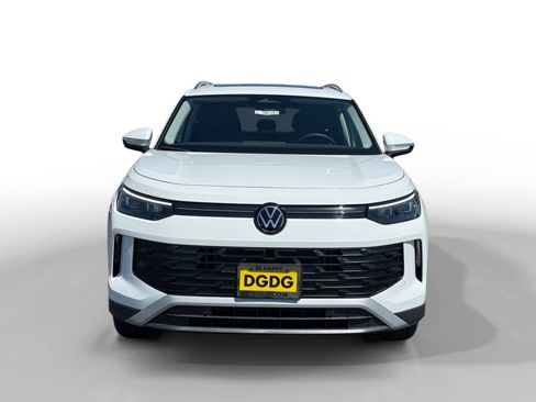 New 2026 Volkswagen Tiguan SE AWD/4WD image 8
