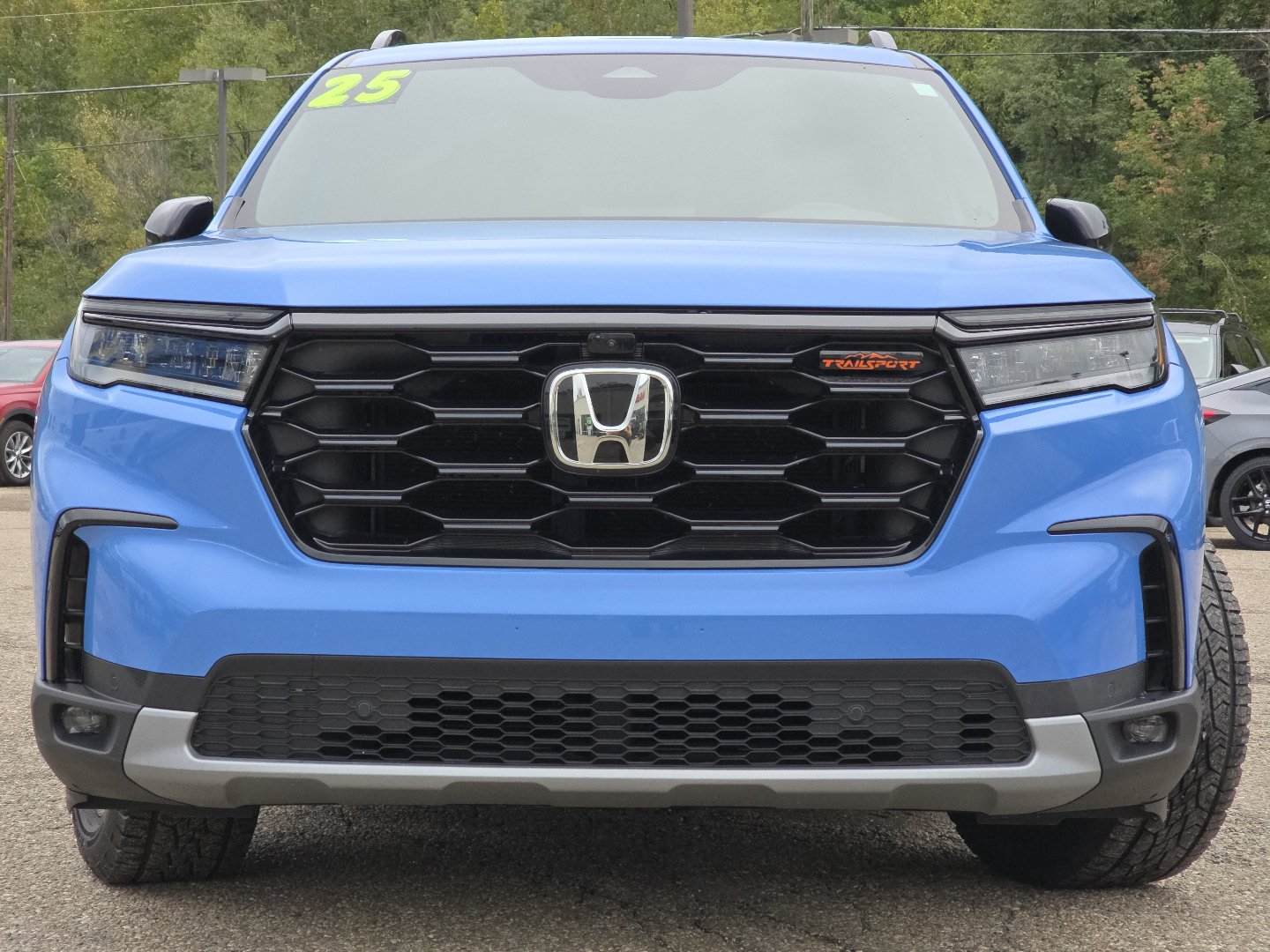 Used 2025 Honda Pilot TrailSport image 19