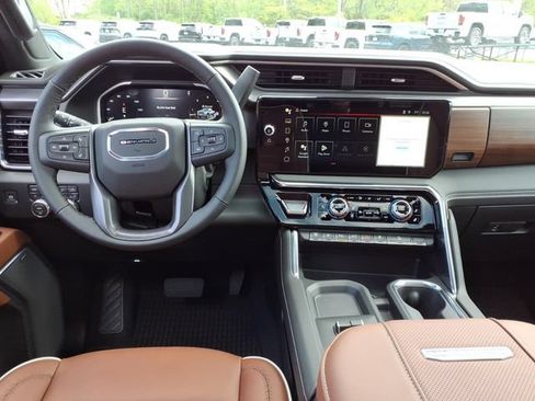 New 2026 GMC Sierra 2500 Denali Ultimate AWD/4WD image 7