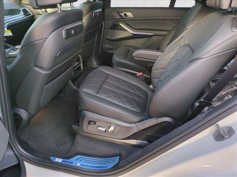 New 2026 BMW X7 xDrive40i w/ M Sport Package image 16