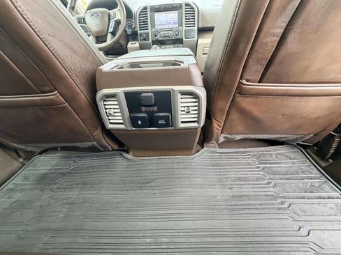 Used 2019 Ford F150 Limited image 31