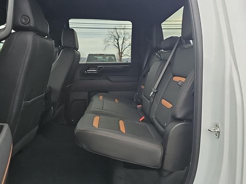 Used 2025 GMC Sierra 2500 AT4 AWD/4WD image 28