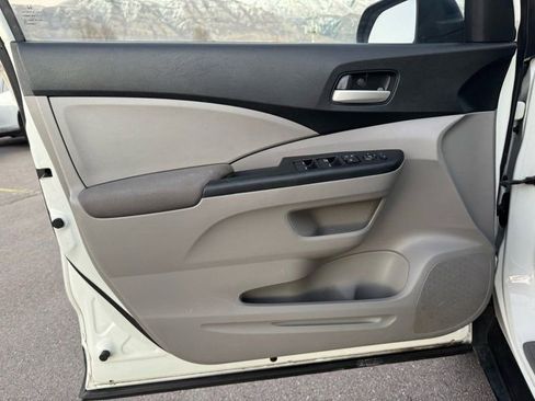 Used 2014 Honda CR-V LX image 11