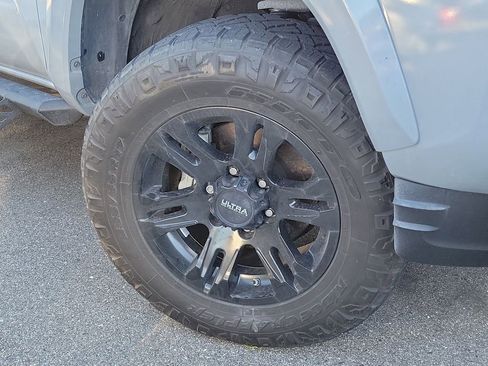 Used 2019 Toyota Tacoma SR5 image 11