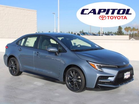 New 2026 Toyota Corolla SE image 1