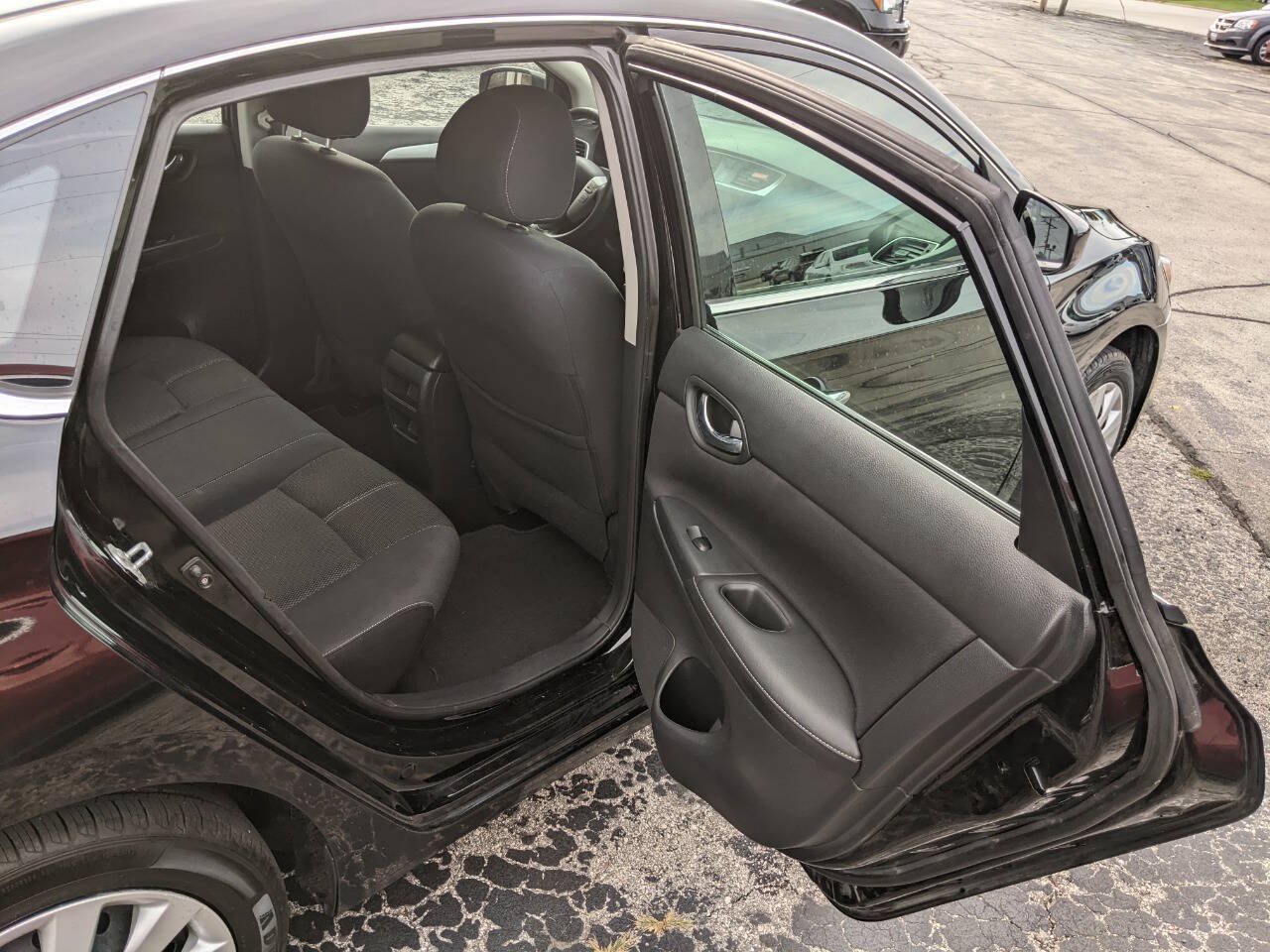Used 2016 Nissan Sentra S FWD image 15
