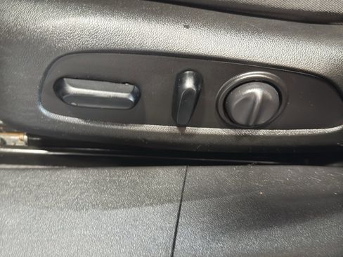 Used 2021 Chevrolet Malibu LT image 15