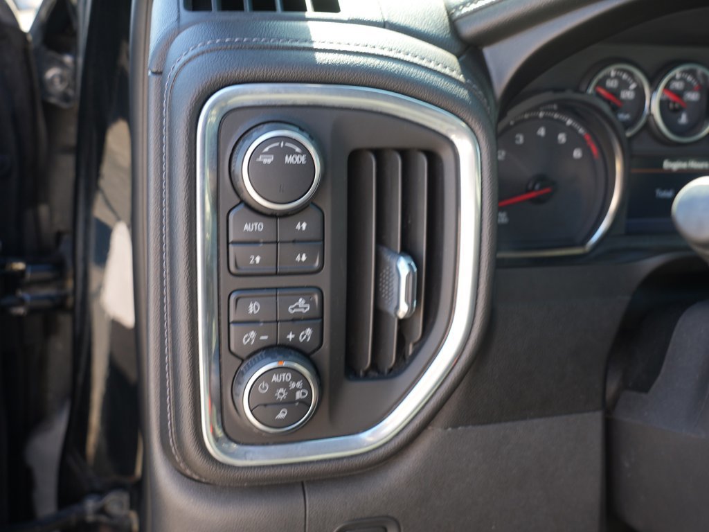 Used 2021 Chevrolet Silverado 1500 LTZ AWD/4WD image 16