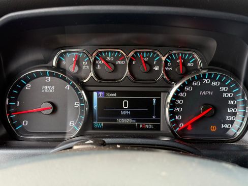 Used 2018 Chevrolet Silverado 1500 LT w/ All Star Edition AWD/4WD image 26