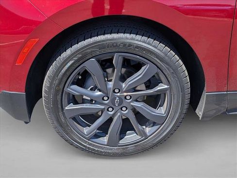 Used 2023 Chevrolet Equinox RS FWD image 15