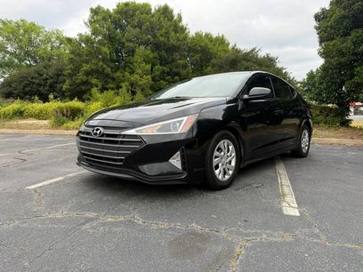 Used 2019 Hyundai Elantra SE w/ Cargo Package