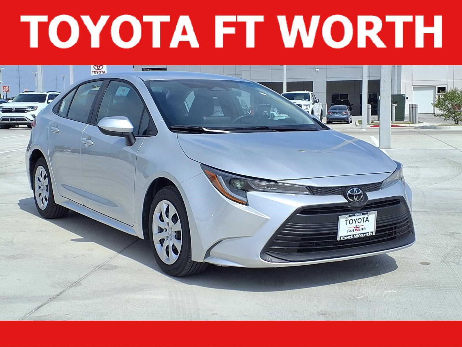 Used 2026 Toyota Corolla LE FWD image 1