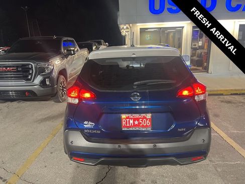 Used 2020 Nissan Kicks SR image 9