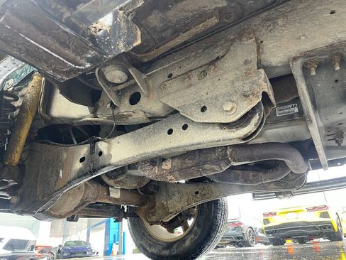 Used 2011 Ford F250 Lariat image 19