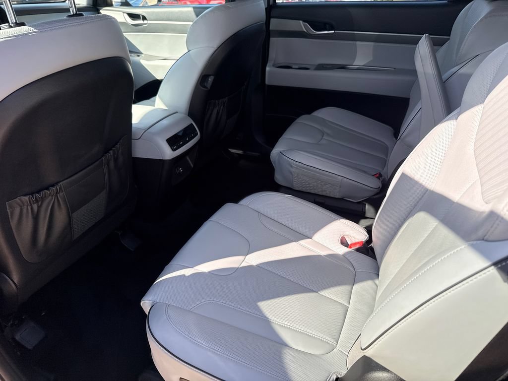 Used 2025 Hyundai Palisade SEL AWD/4WD image 17
