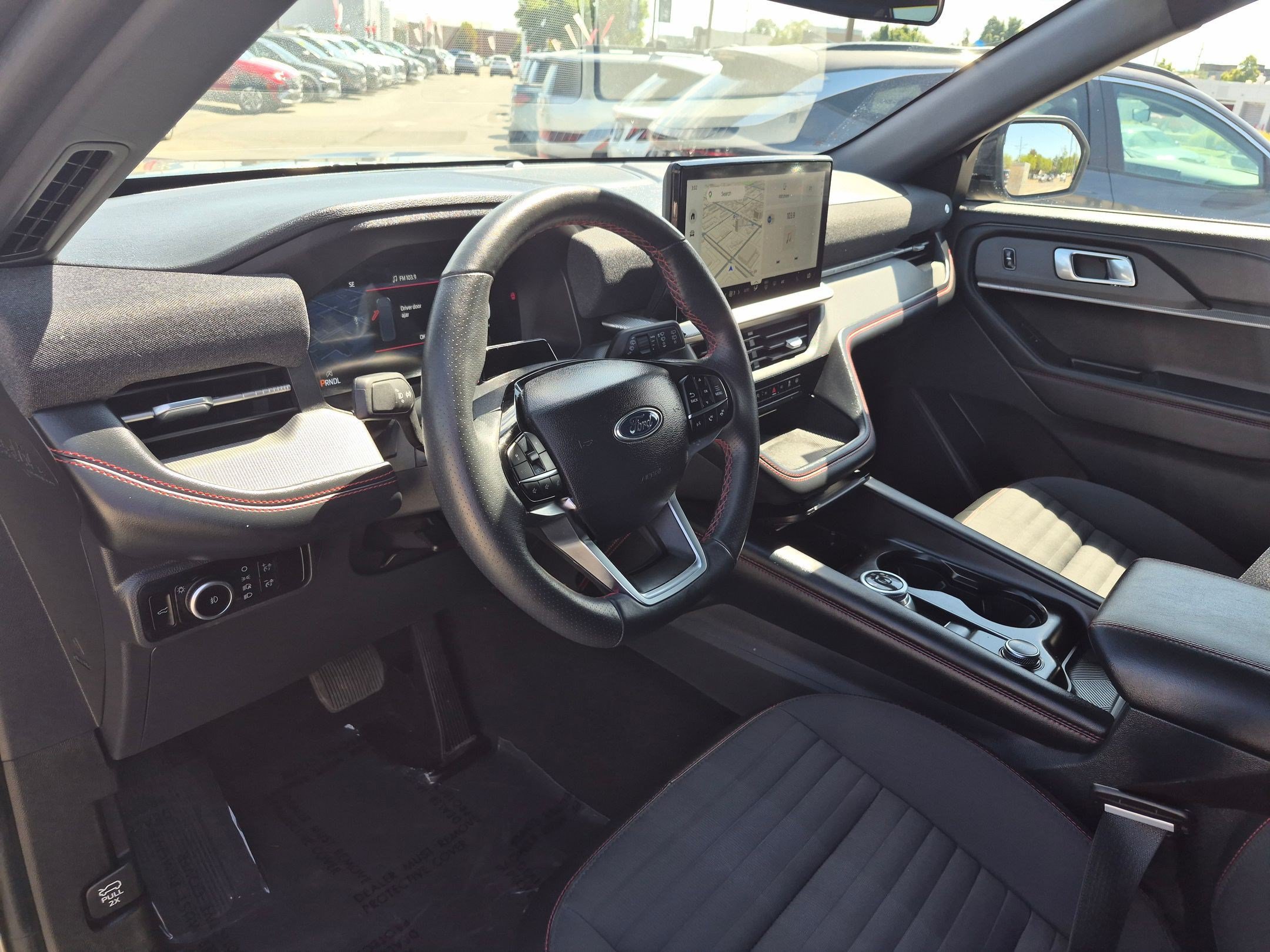 Used 2025 Ford Explorer ST-Line w/ ST-Line Street Pack AWD/4WD image 16