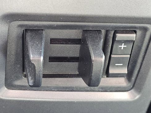Used 2017 Ford F250 XLT AWD/4WD image 11