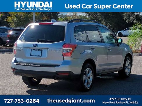Used 2016 Subaru Forester 2.5i Premium w/ All-Weather Package AWD/4WD image 5