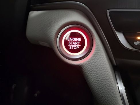 Certified 2022 Honda Accord LX image 31