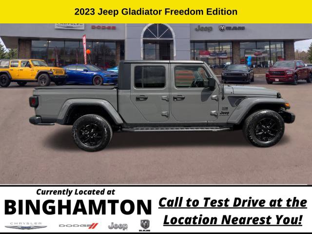 Used 2023 Jeep Gladiator Sport AWD/4WD image 3