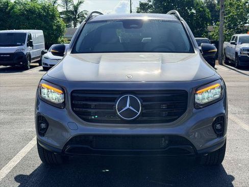 Used 2026 Mercedes-Benz GLB 250 w/ Exclusive Package image 11