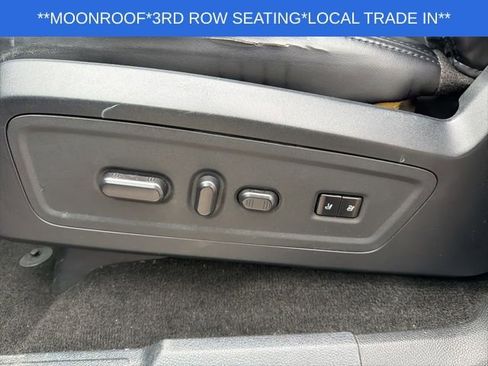 Used 2017 Lincoln Navigator Select image 25