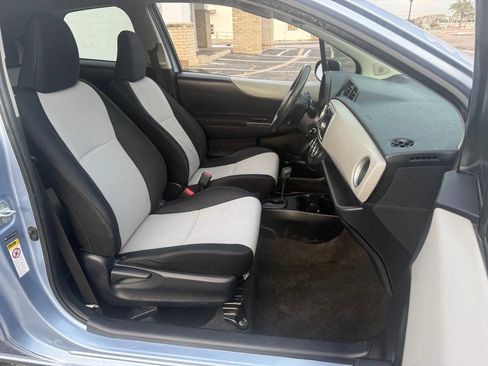 Used 2012 Toyota Yaris LE image 13