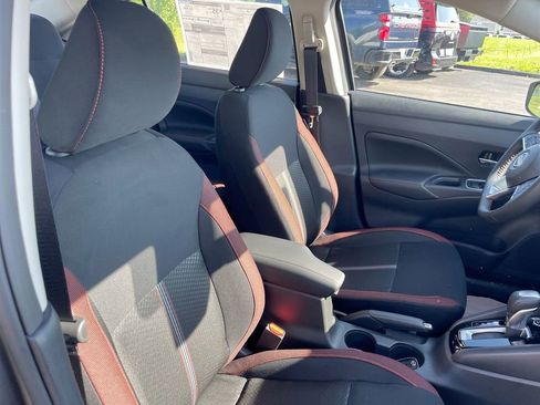 New 2025 Nissan Versa SR w/ Trunk Package image 33