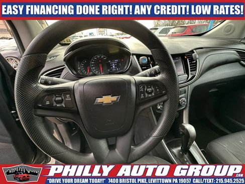 Used 2020 Chevrolet Trax LT AWD/4WD image 18