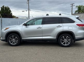 Used 2019 Toyota Highlander XLE AWD/4WD video 2