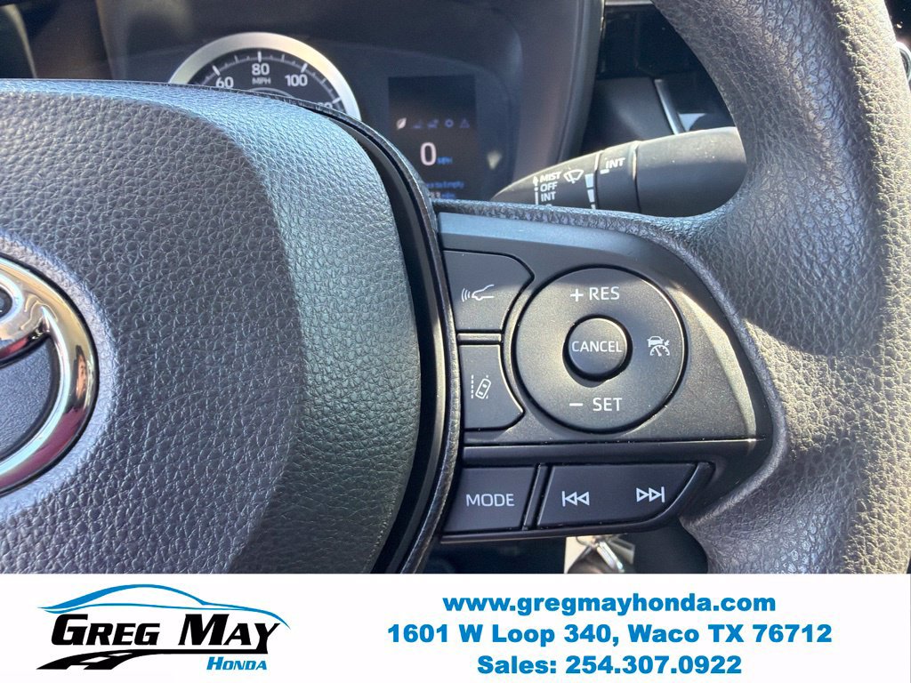 Used 2021 Toyota Corolla LE FWD image 16