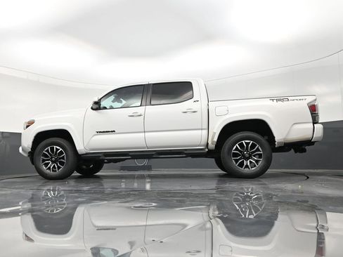 Used 2020 Toyota Tacoma TRD Sport w/ Technology Package RWD image 22