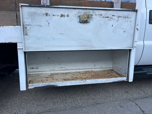 Used 2016 Ford F550 2WD Crew Cab Super Duty image 28