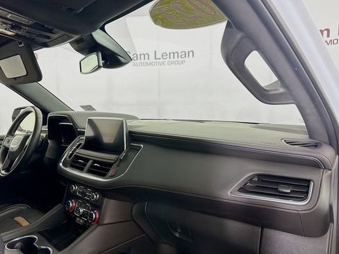 Used 2022 GMC Yukon XL SLT w/ SLT Premium Package image 35