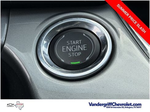 Certified 2025 Chevrolet Trax LT w/ Driver Confidence Package FWD image 20