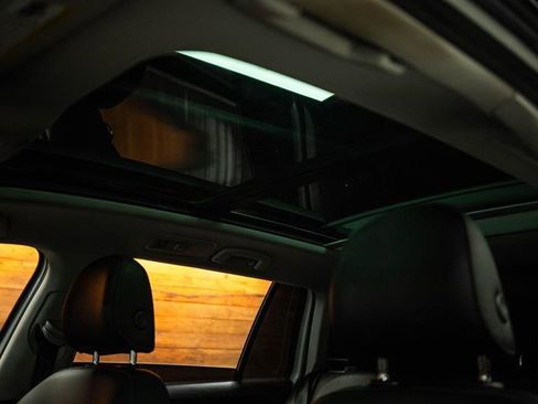 Used 2018 Volkswagen Golf SEL image 23