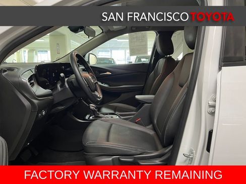 Used 2024 Buick Encore GX Sport Touring image 12