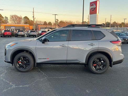 New 2026 Nissan Rogue SV image 8