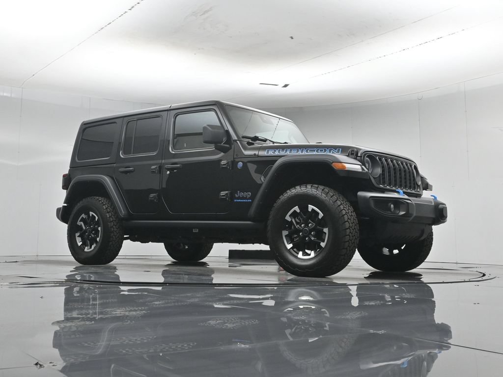 Used 2024 Jeep Wrangler Unlimited Rubicon 4xe w/ Technology Group AWD/4WD image 4