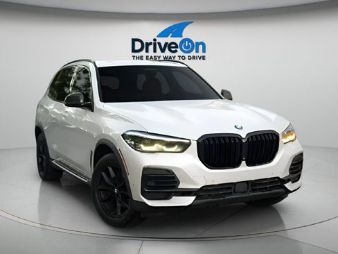 Used 2022 BMW X5 xDrive40i AWD/4WD image 11