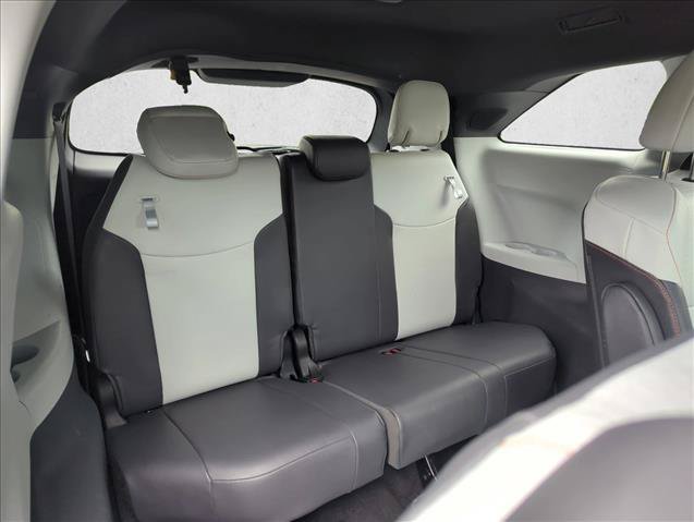 Certified 2024 Toyota Sienna XSE w/ XSE Plus Package FWD image 27