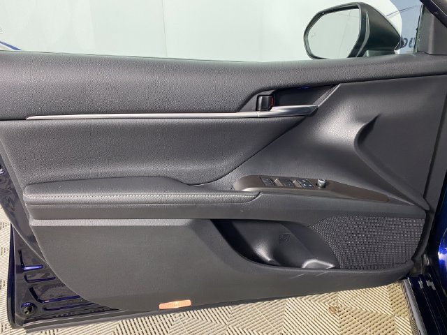 Used 2021 Toyota Camry XSE AWD/4WD image 13