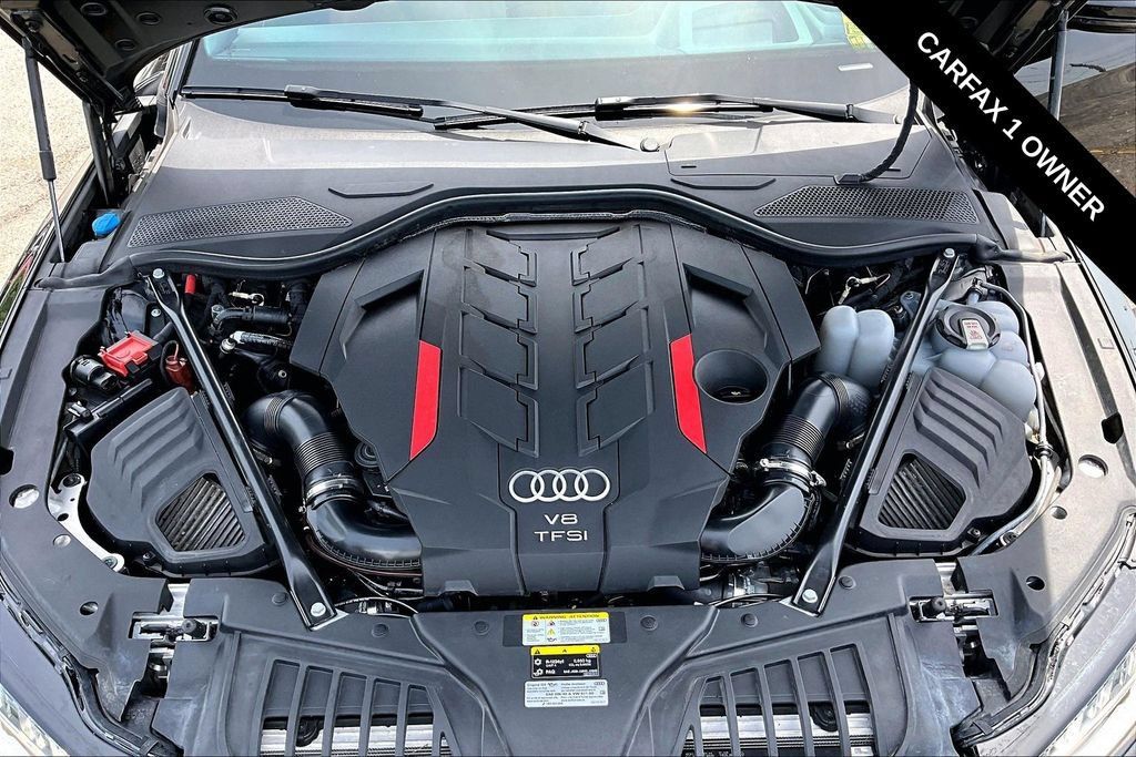 Used 2023 Audi S8 AWD/4WD image 29