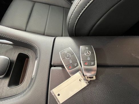 Used 2023 Mercedes-Benz GLE 350 4MATIC image 32