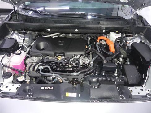 Used 2022 Toyota RAV4 XLE w/ Convenience Package AWD/4WD image 12