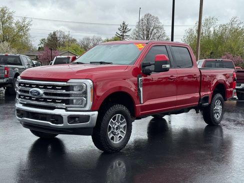 Used 2023 Ford F250 Lariat w/ FX4 Off-Road Package AWD/4WD image 3