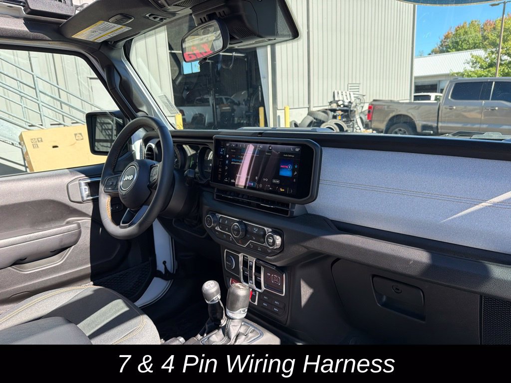 Used 2024 Jeep Wrangler Unlimited AWD/4WD image 45